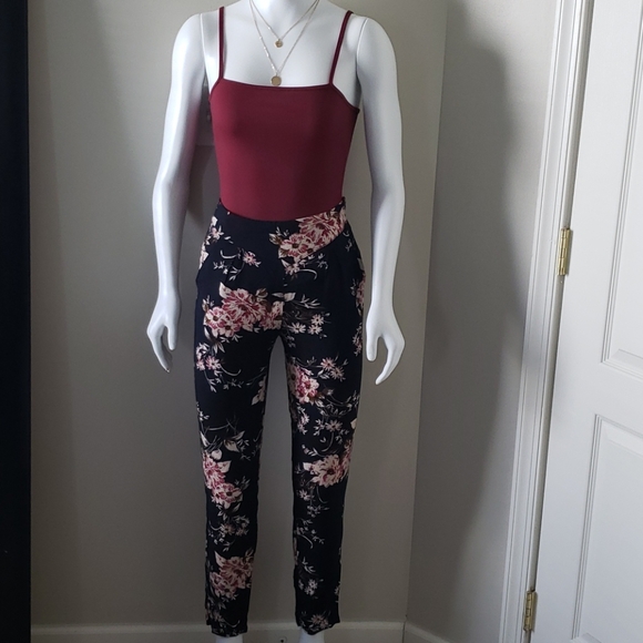 Pants - Floral pant